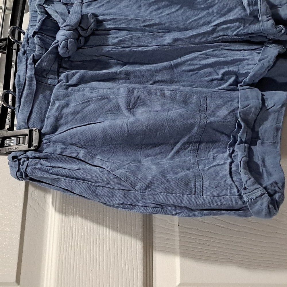 Short - Picture 2 of 3